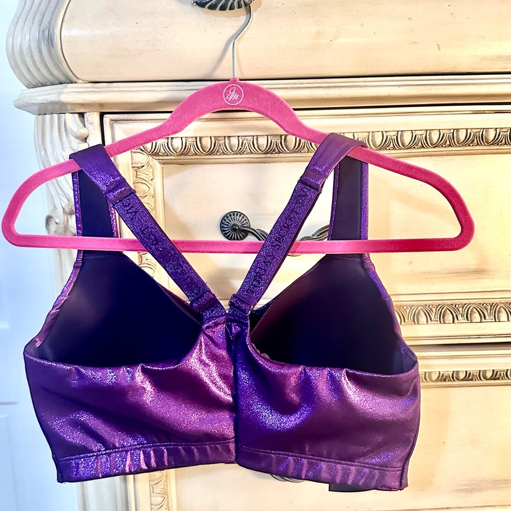 NEW VICTORIA’S SECRET KNOCKOUT SPORTS BRA - Picture 2 of 4